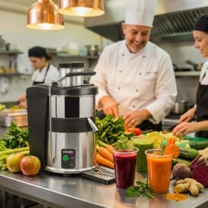 Chef-using-cead-es700-in-gourmet-commercial-kitchen