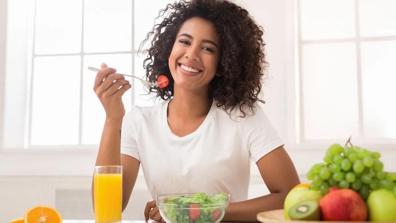 Eating vs. Juicing: How the Nutrients Change