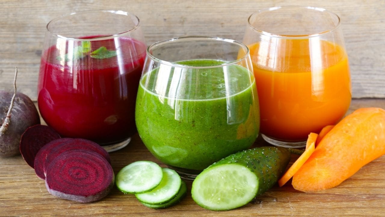 How Your Restaurant Can Benefit from Using a Commercial Juicer