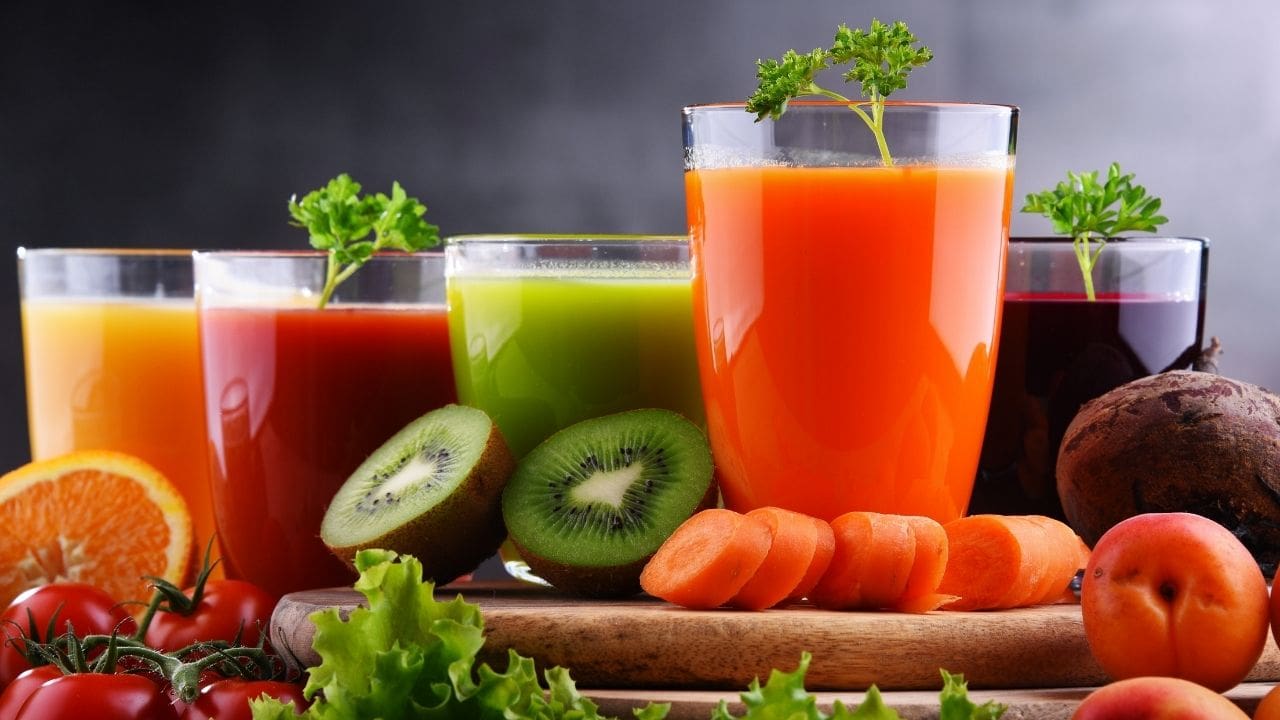 What to Know about Mixing Fruits and Vegetables in Juicing