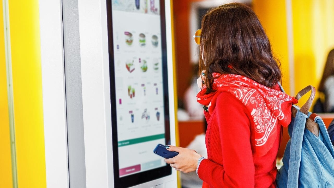 The Benefits of Using Self-Serve Kiosks in Your Restaurant